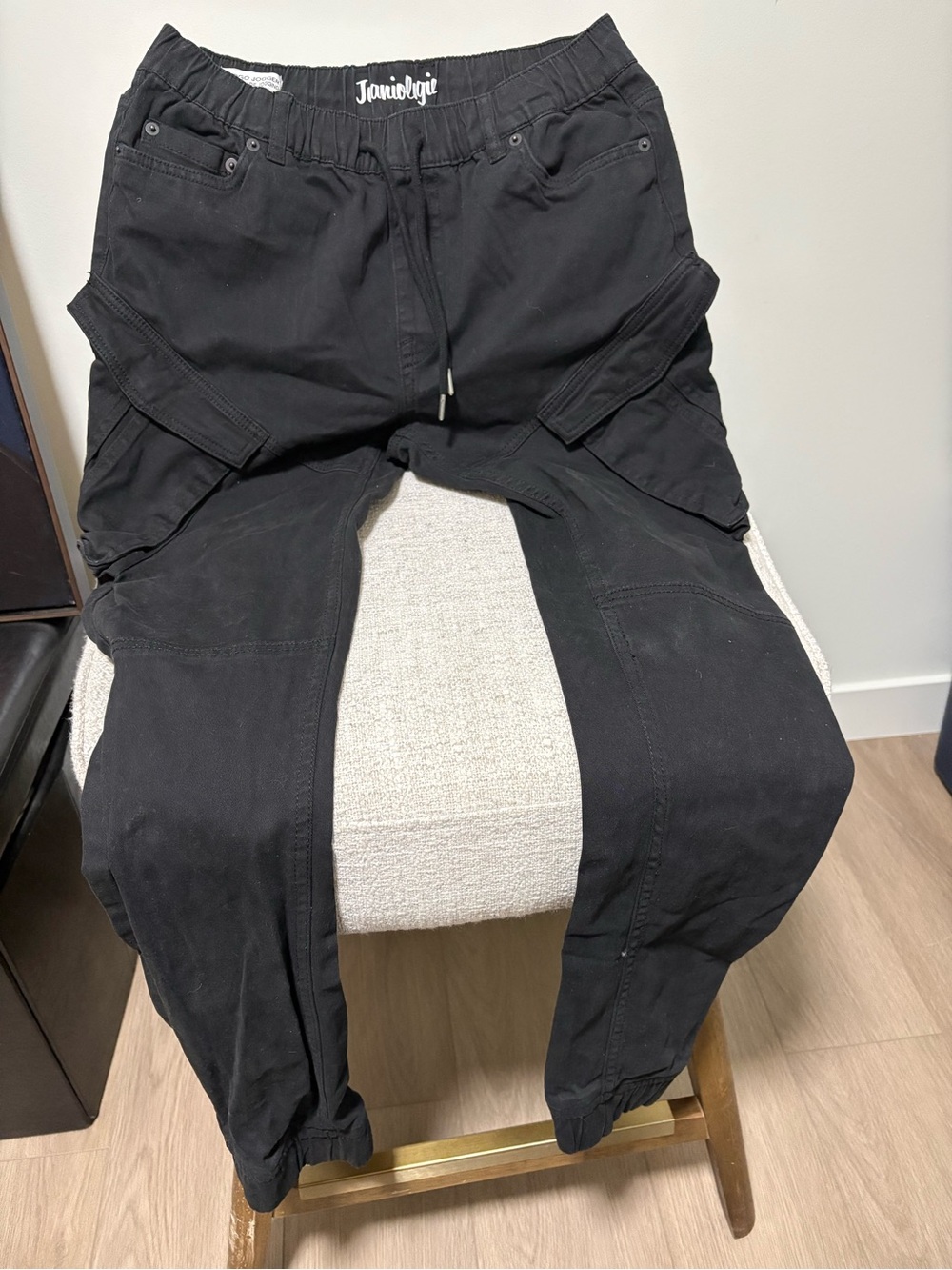 Tavik Black Cargo Joggers with Elastic Waist and Multiple Pockets